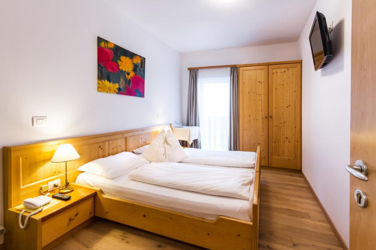 Hotel Obereggen Buitenkant foto